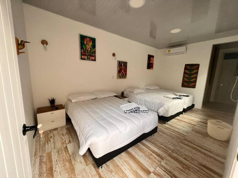 Nueva En San Antonio Cali, La Casa De Tona Βίλα Εξωτερικό φωτογραφία